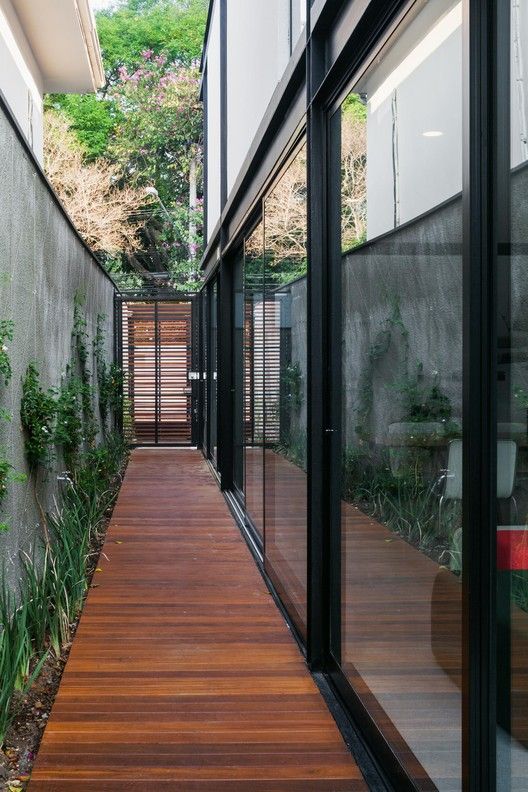 model teras rumah panjang ke samping.jpg