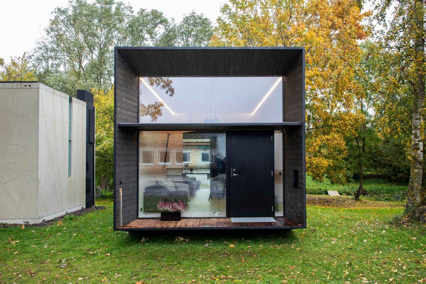 Desain Rumah Kotak Minimalis (1).jpg