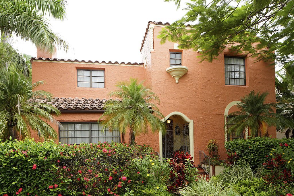 tips membuat desain rumah mediteran.jpg